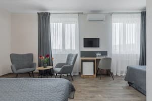 Отель Seven Hills Hotel. Люкс трехместный  5