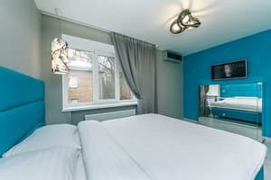 Квартира двухкомнатная на ул. Кловский спуск 14 Б. Апартаменты двухместный №223 2